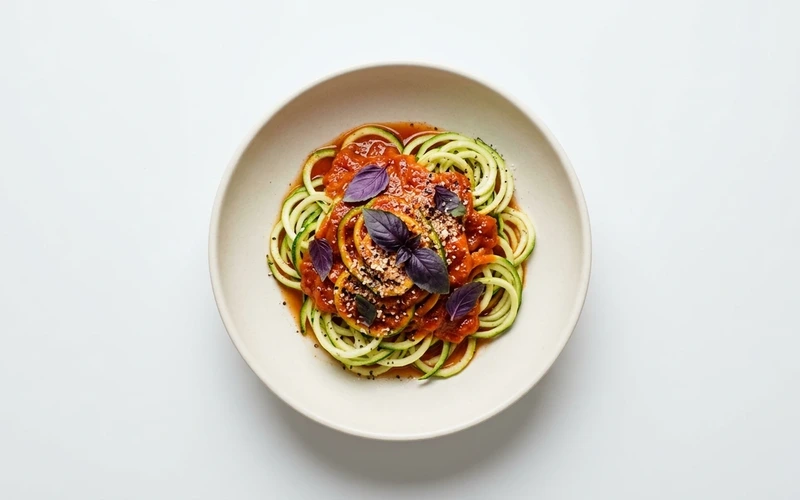 Diyet Domates Soslu Kabak Spagetti Tarifi
