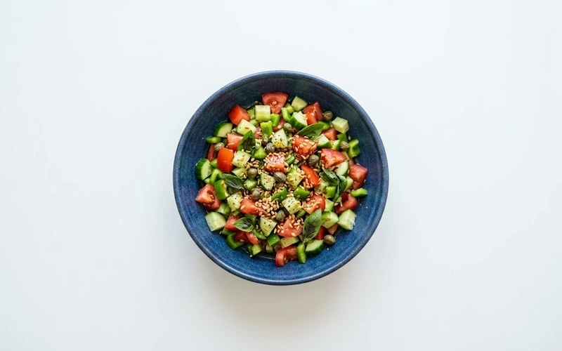 Diyet Kaparili Çoban Salata Tarifi