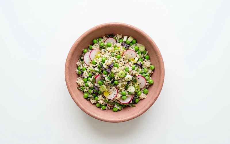 Diyet Kinoalı Bezelye Salatası Tarifi