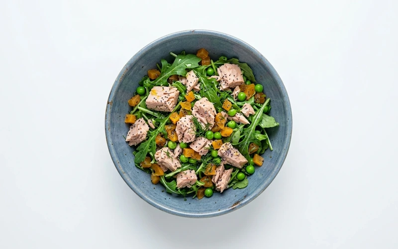 Diyet Rokalı Kayısılı Ton Balıklı Salata Tarifi